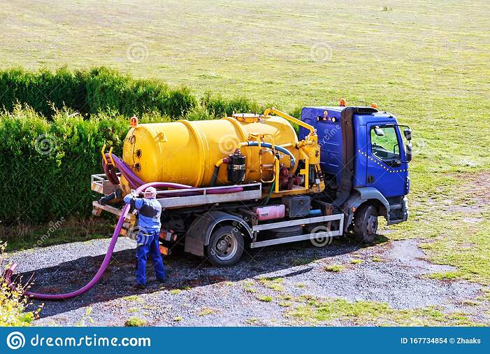 sewage-tank-truck-sewer-pumping-machine-septic-167734854